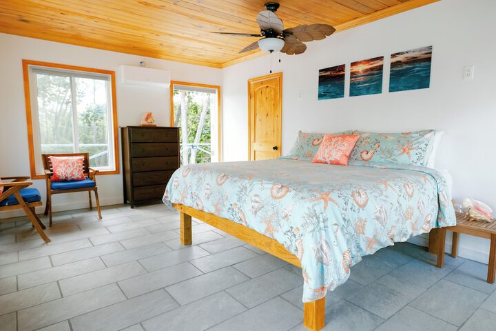 Room 3 of 20