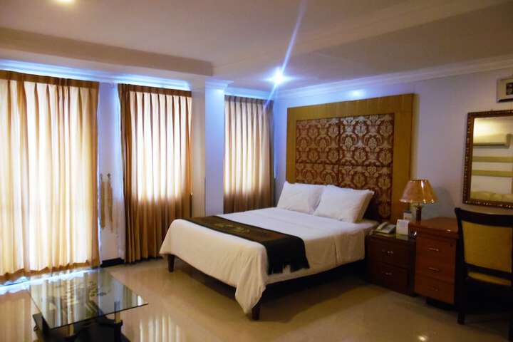 Room 19 of 40