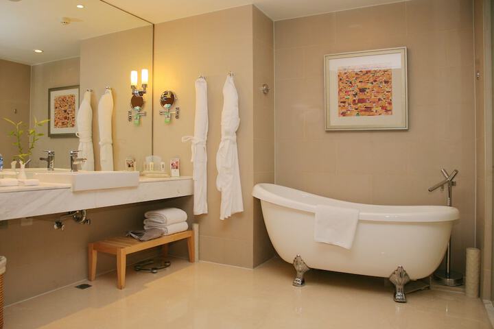 Clean Restrooms