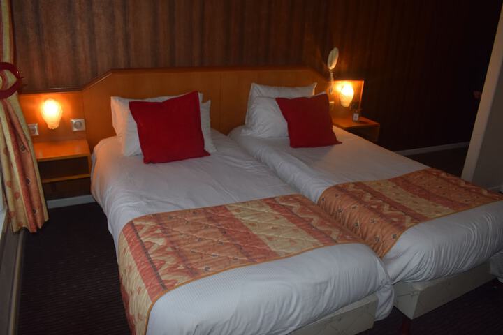 Room 22 of 39
