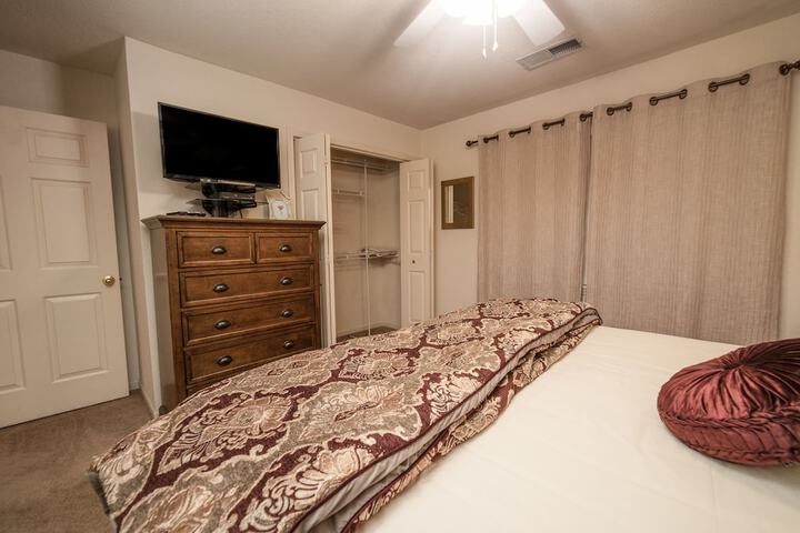 Room 7 of 167