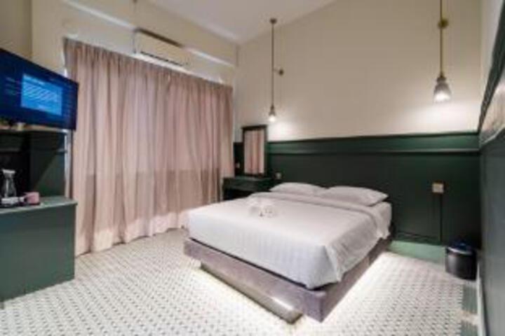 Room 21 of 23