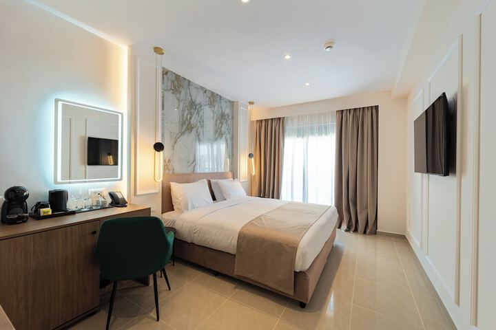 Room 35 of 187