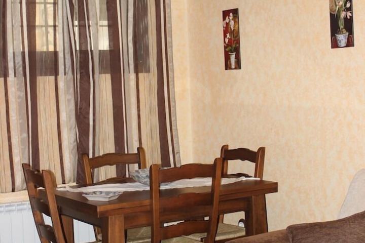 Room 30 of 48