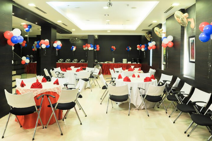 Banquet hall