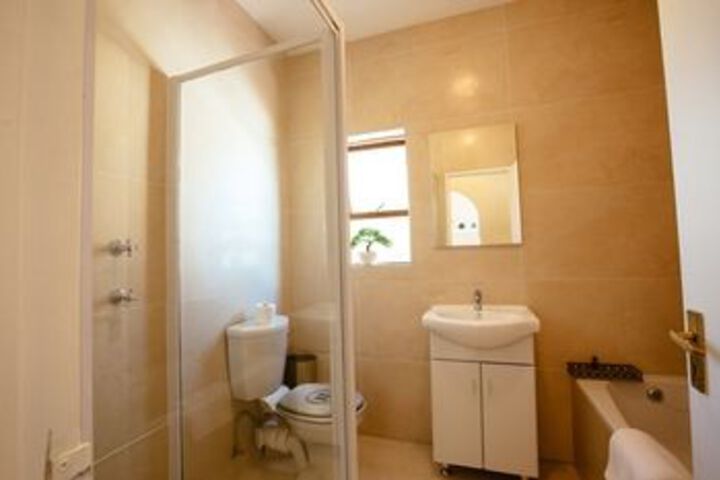 Room 2 of 23