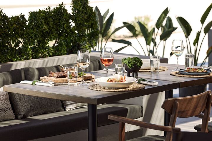 Dining 49 of 74