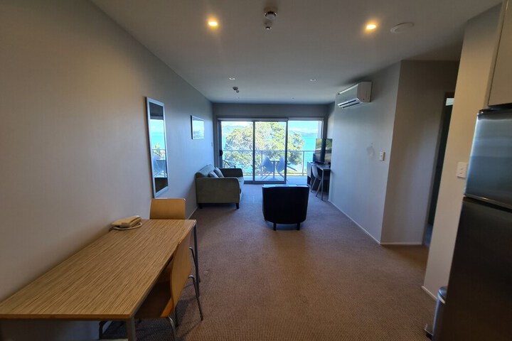 Room 17 of 35
