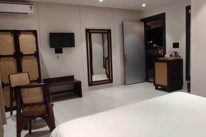 Room 22 of 72