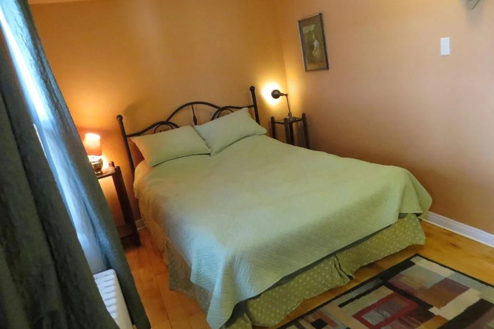 Image of Pleasant Street Suites