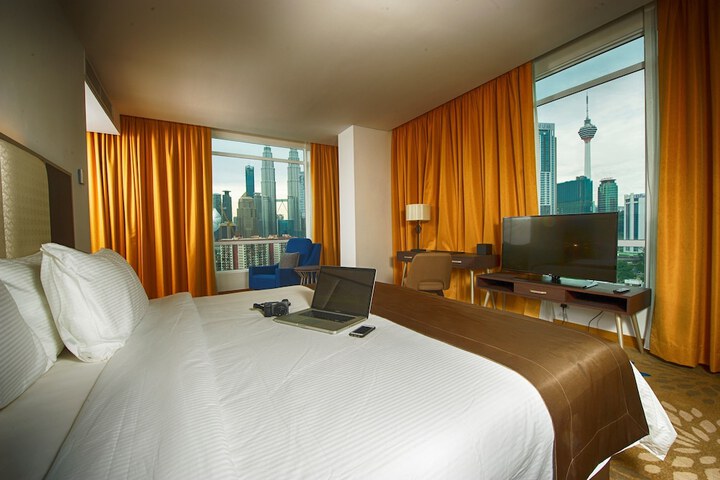 Room 5 of 49