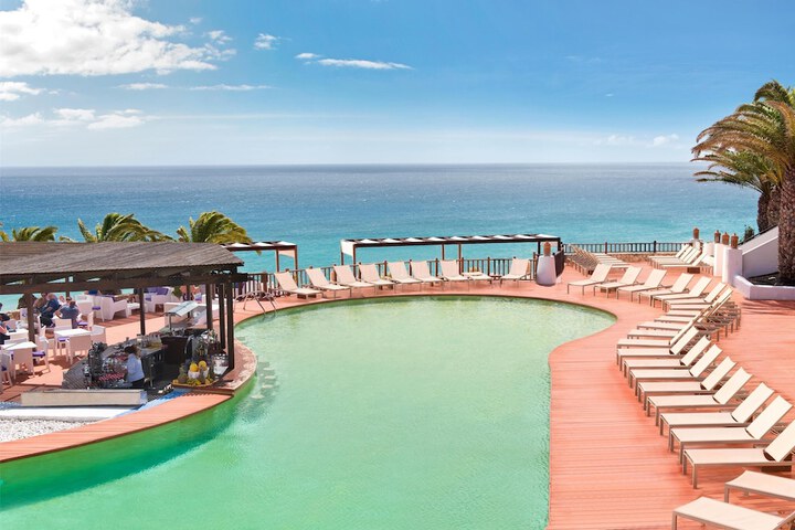 Pools & Facilities