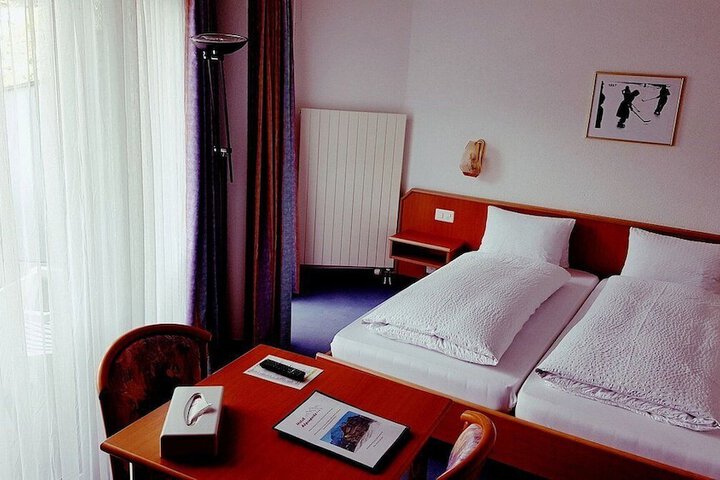 Room 22 of 77