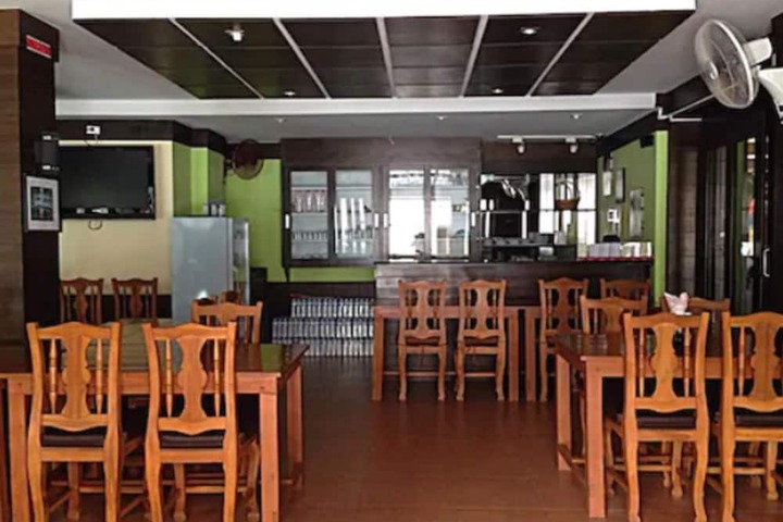 Dining Photos