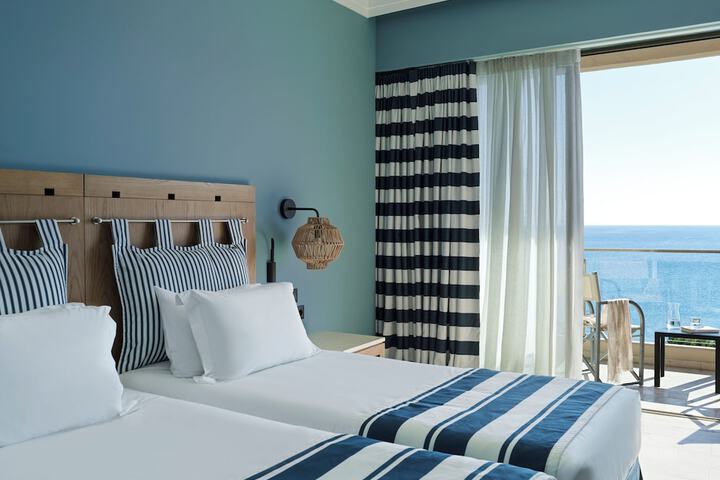 Room 10 of 58