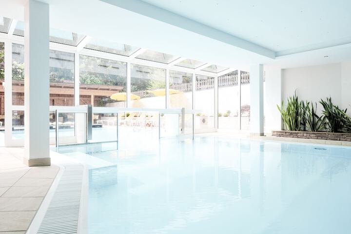 Pool 63 of 120