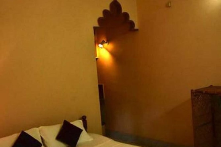 Room 9 of 73