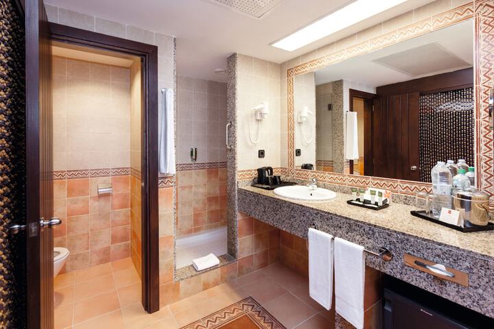 Clean Restrooms