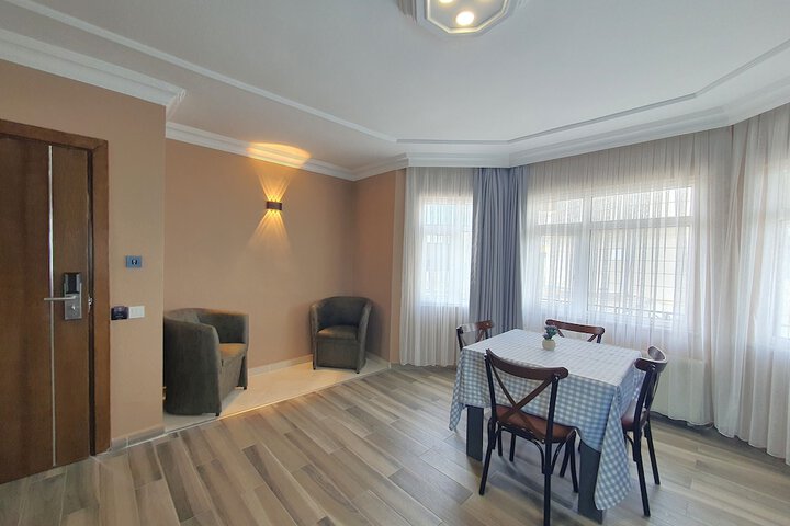 Room 17 of 154