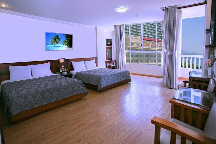 Room 9 of 23