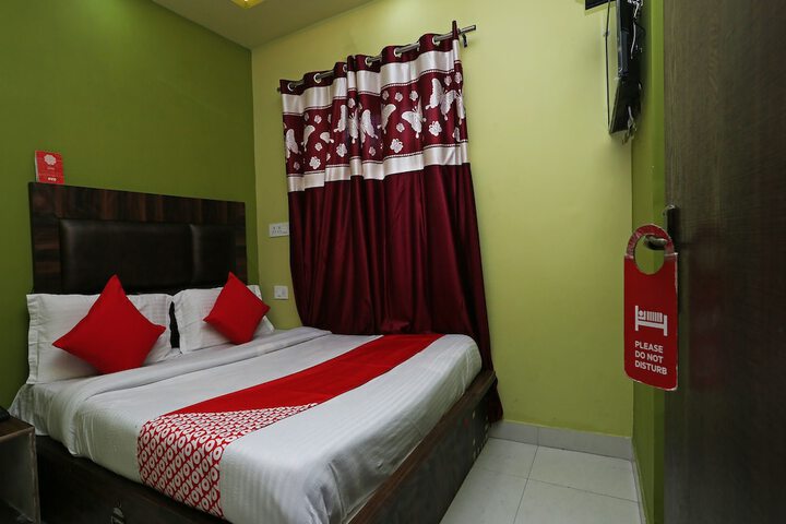 Room 12 of 14