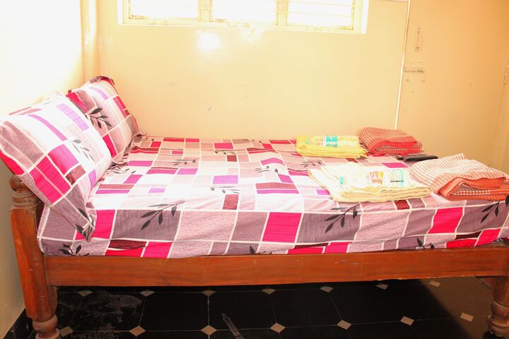 Room 15 of 26