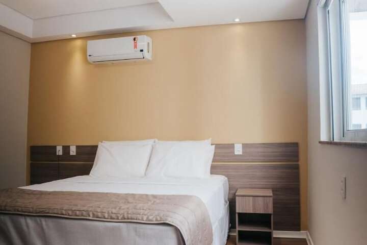 Room 3 of 10