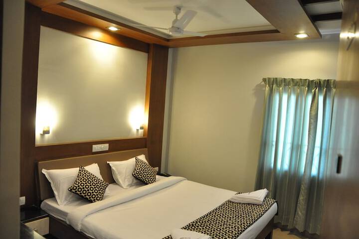 Room 10 of 51