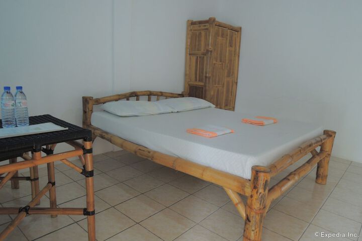 Room 15 of 70