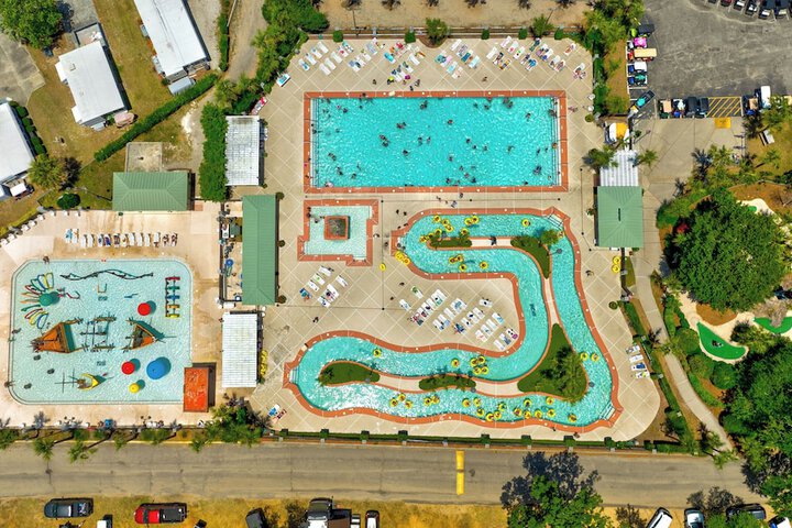 Pool 2 of 6