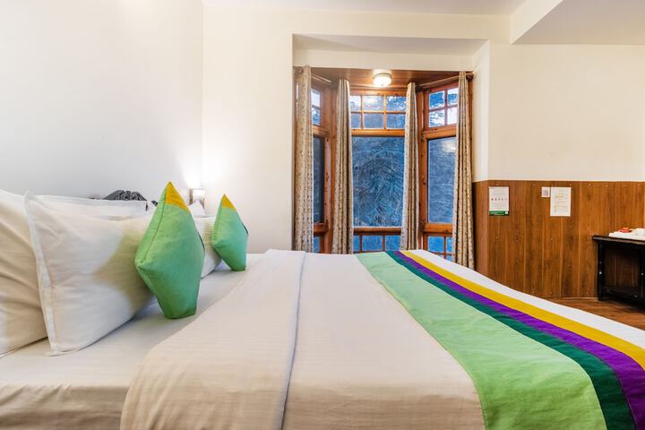 Room 8 of 42
