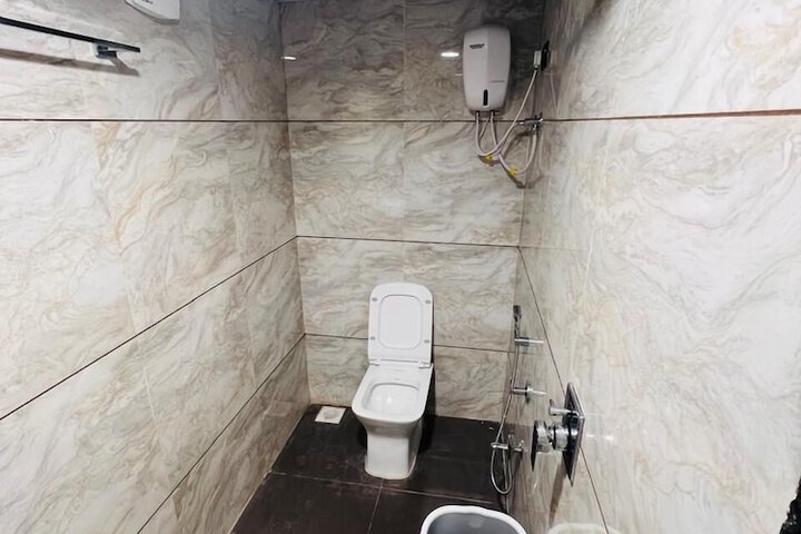 Room 18 of 23