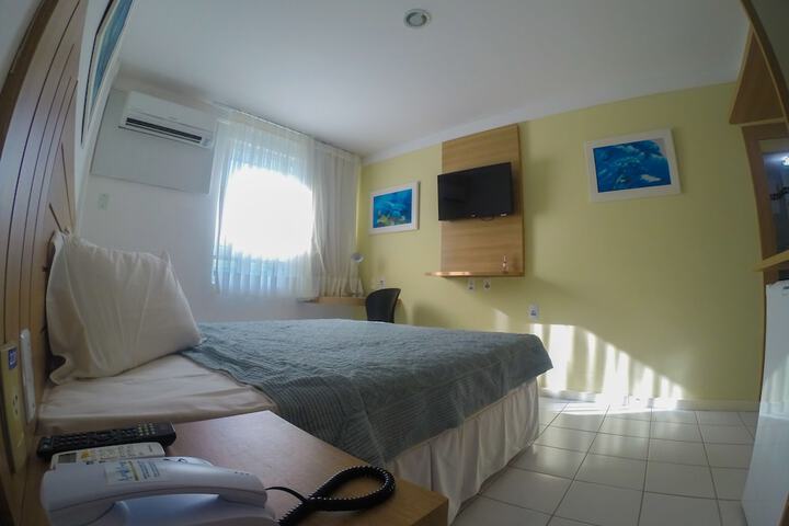 Room 16 of 33