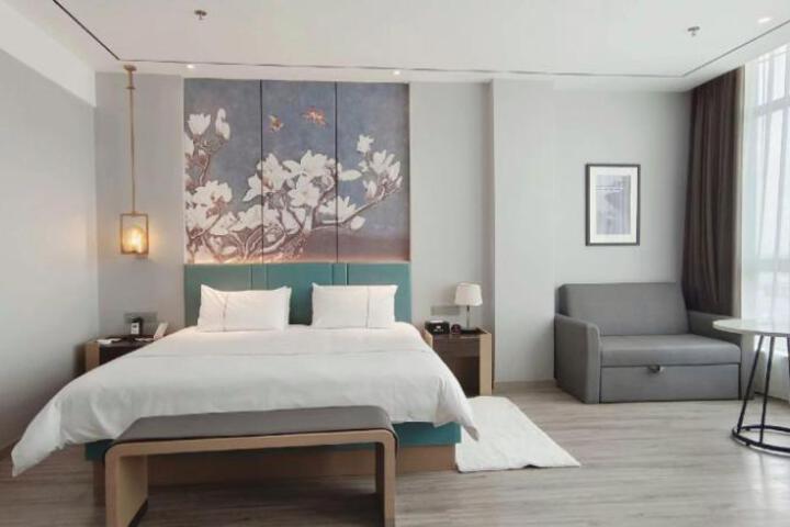 General 16 of 44