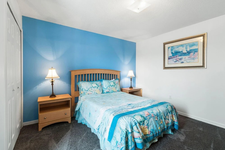 Room 6 of 22