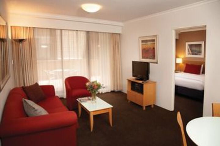 Hotel Suite Photo