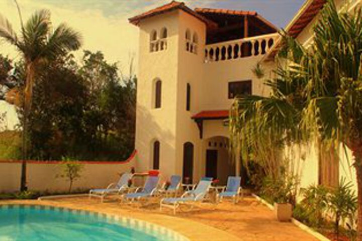Casa & Mar Colonial