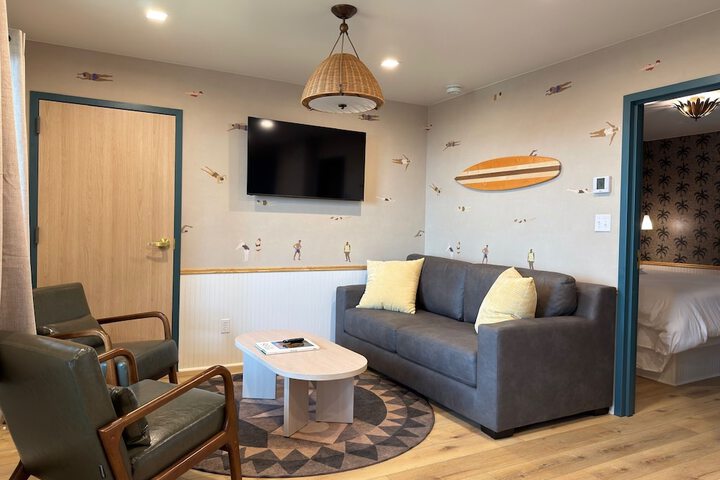 Room 10 of 30
