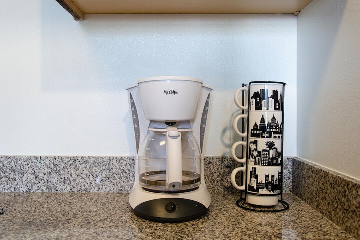 Breakfast/Coffee Service 85 of 118