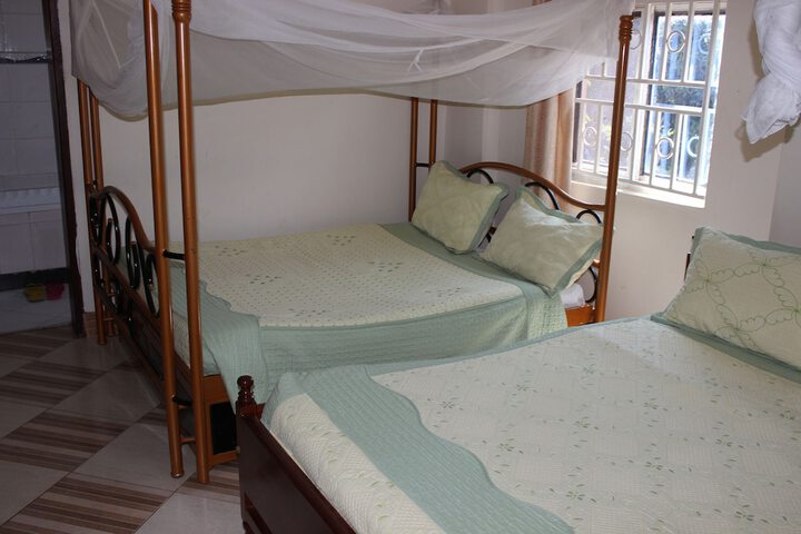 Room 4 of 31