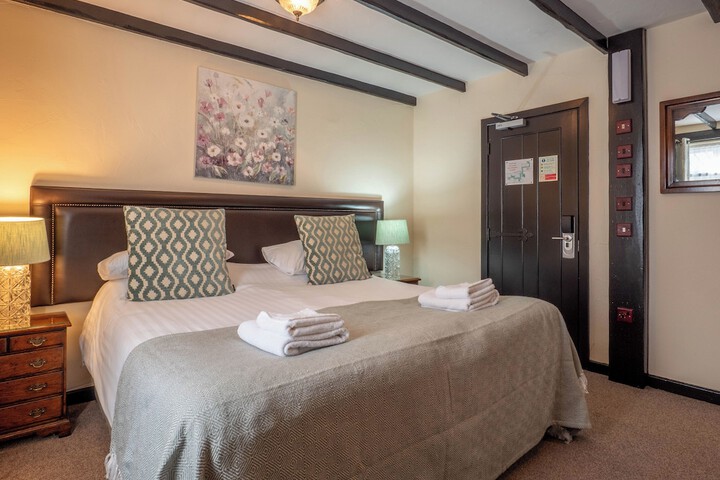 Room 18 of 264