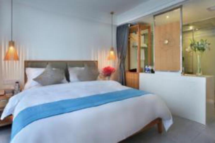 Room 20 of 20