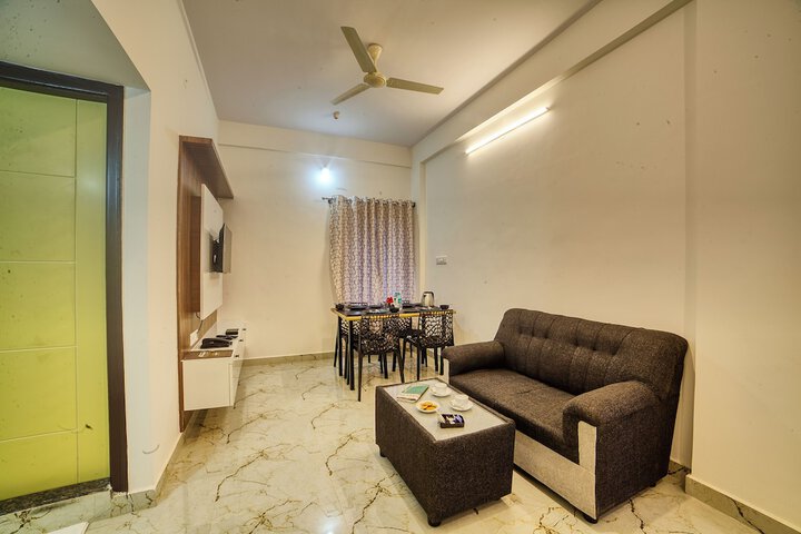 Room 9 of 26