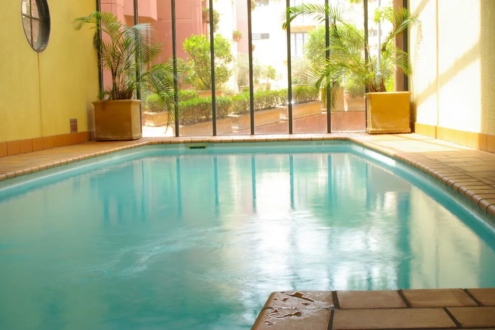 Pool 10 of 13