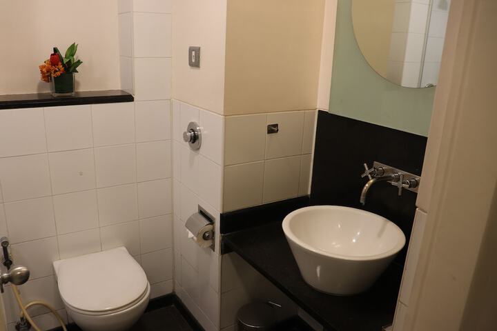 Room 25 of 45