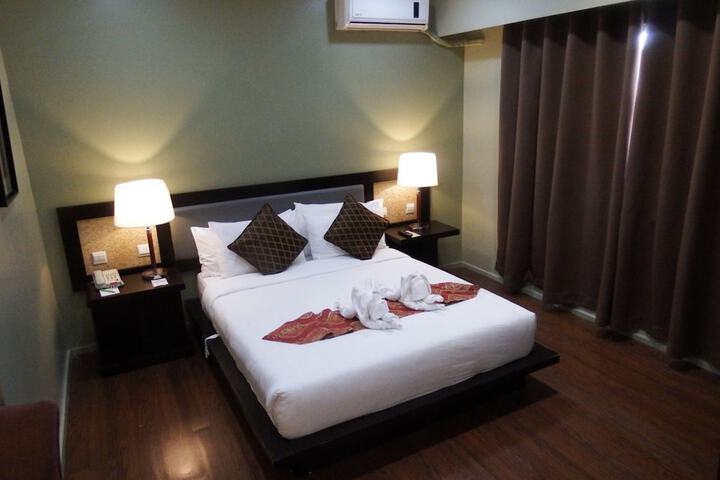 Room 16 of 70
