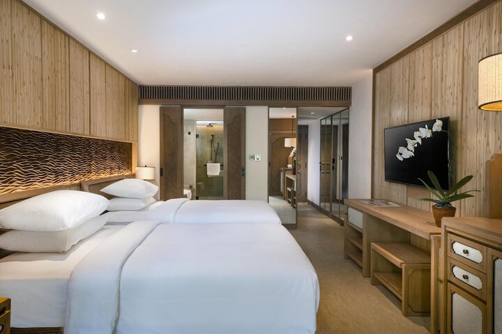 Room 26 of 107