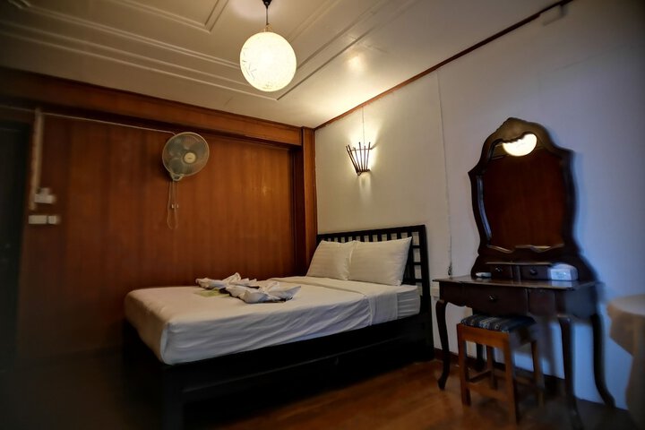 Room 23 of 52