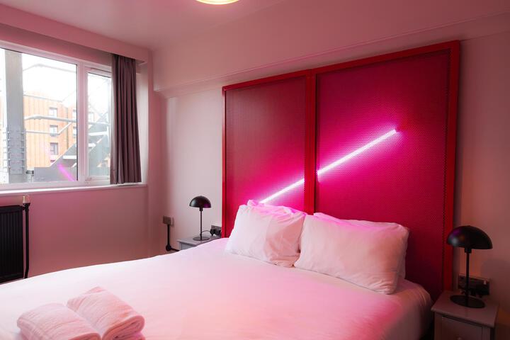Room 32 of 115