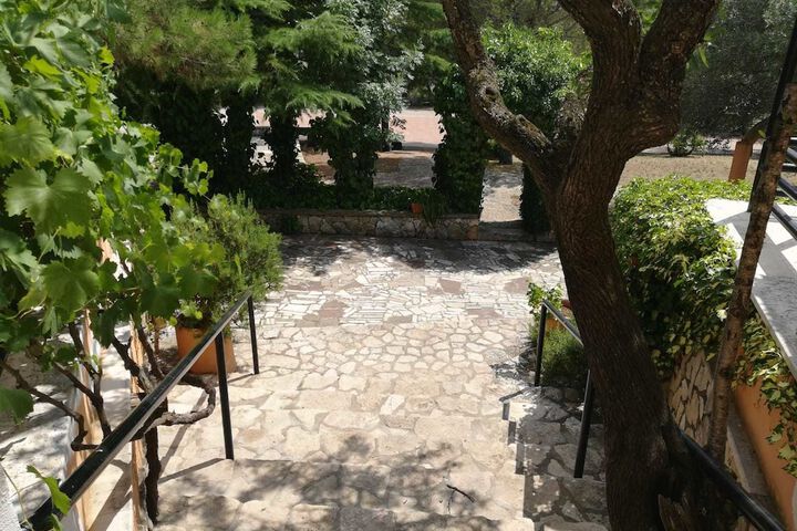 Hotel Exterior 6 of 15